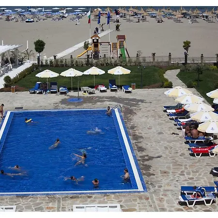 Regina Mare Hotel 4*