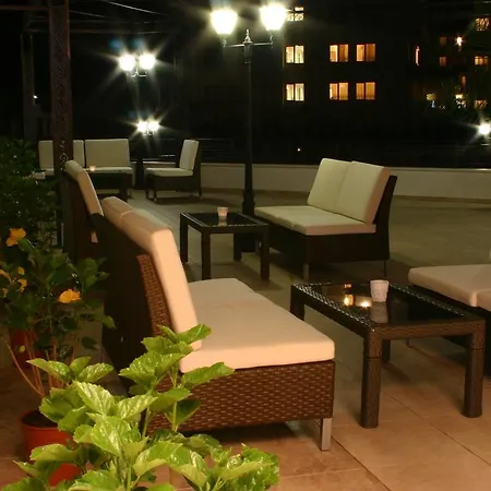 Regina Mare فندق 4*